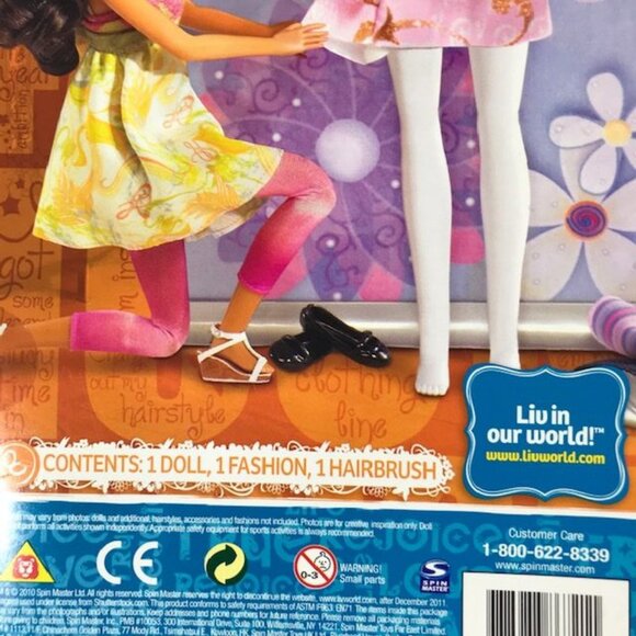 Liv ALEXIS School's Out Doll w/ Hairbrush & Changeable Wig - Picture 11 of 12